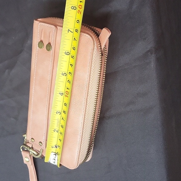 Pola Wallet / Phone Wallet - Picture 11 of 11